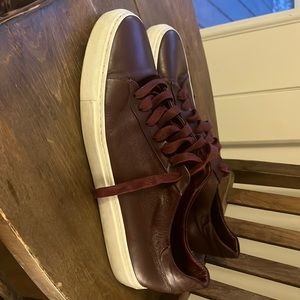 Beautiful maroon leather. Great quality , lightly used